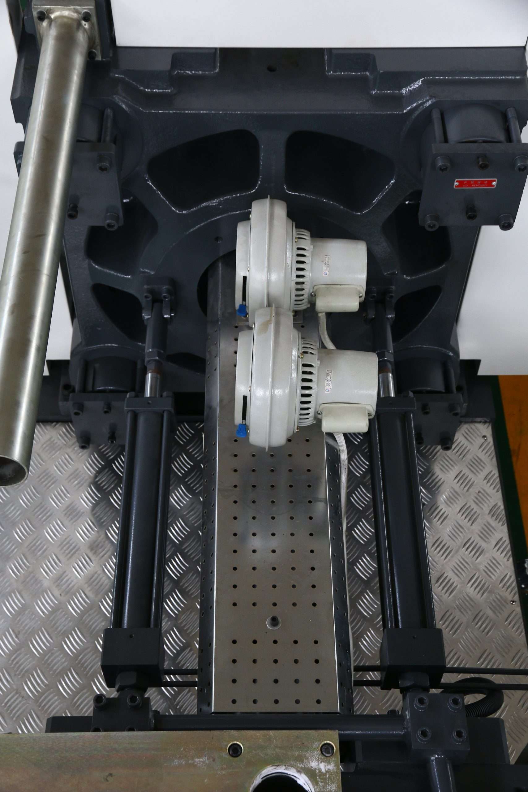 Calculating Machine Shot Size Diagram showing shot size calculation