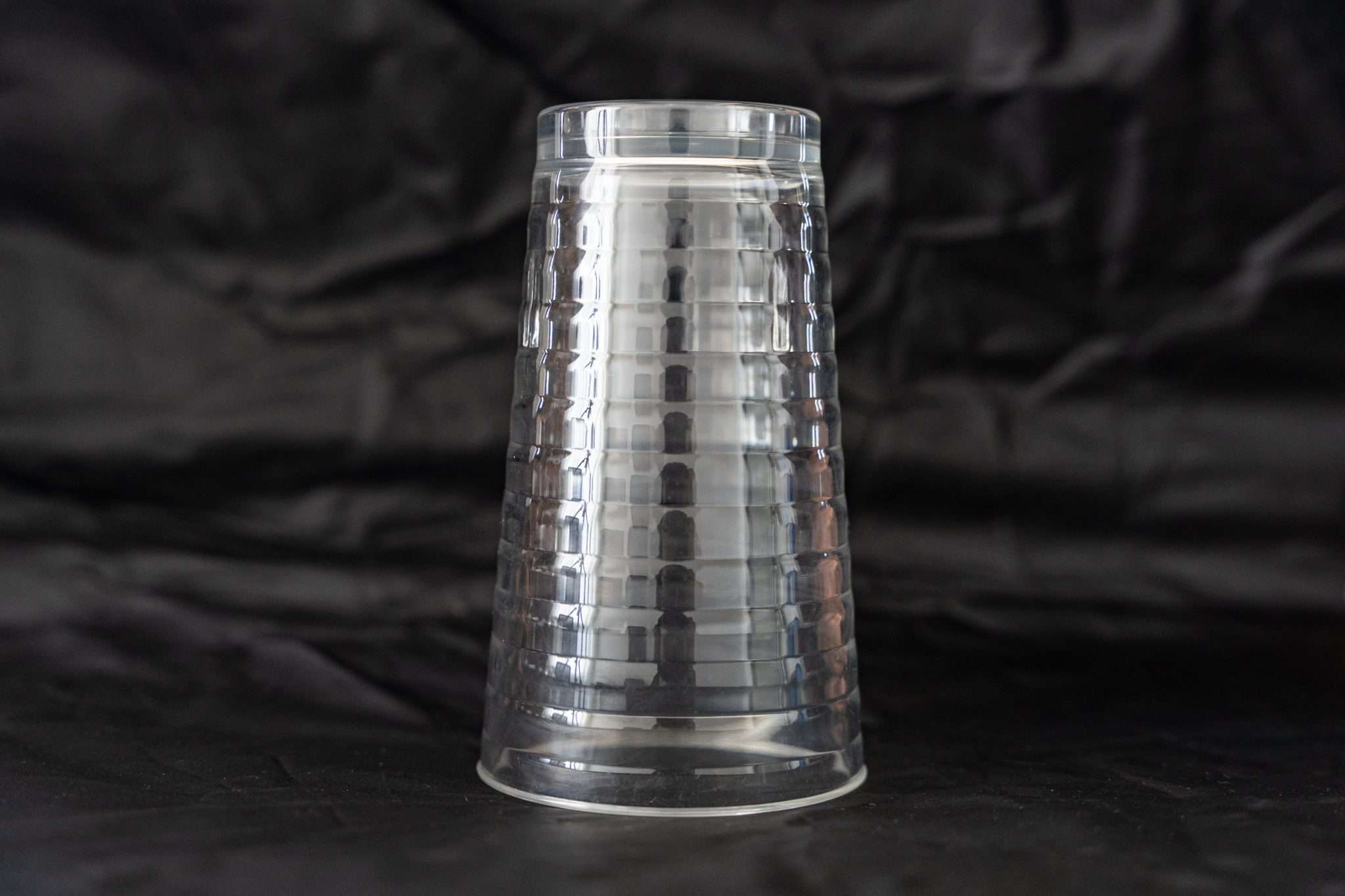 Thin-wall food container injection molding application